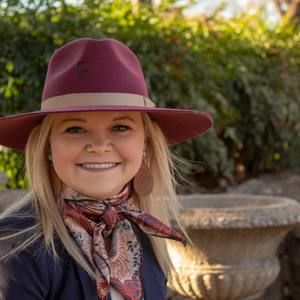 Meet your Posher, Kiera